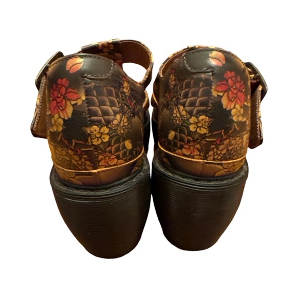 Dr. Martens Women`s Adaya Platform Cross Strap Sandal Tattoo Floral - size 7 - Picture 3 of 5
